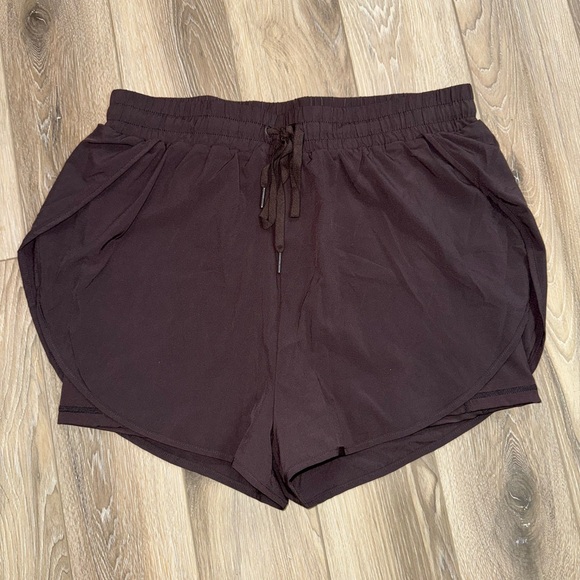 BuffBuny Collection Lifesaver Shorts - Picture 3 of 6